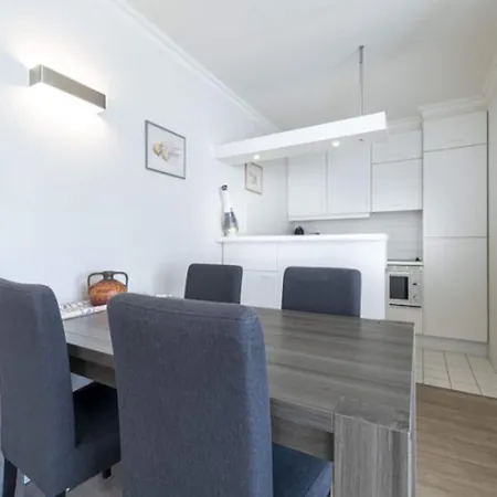 In Near The Apartamento *